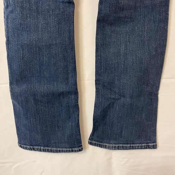 Women's Blue Jeans - Picture 3 of 9